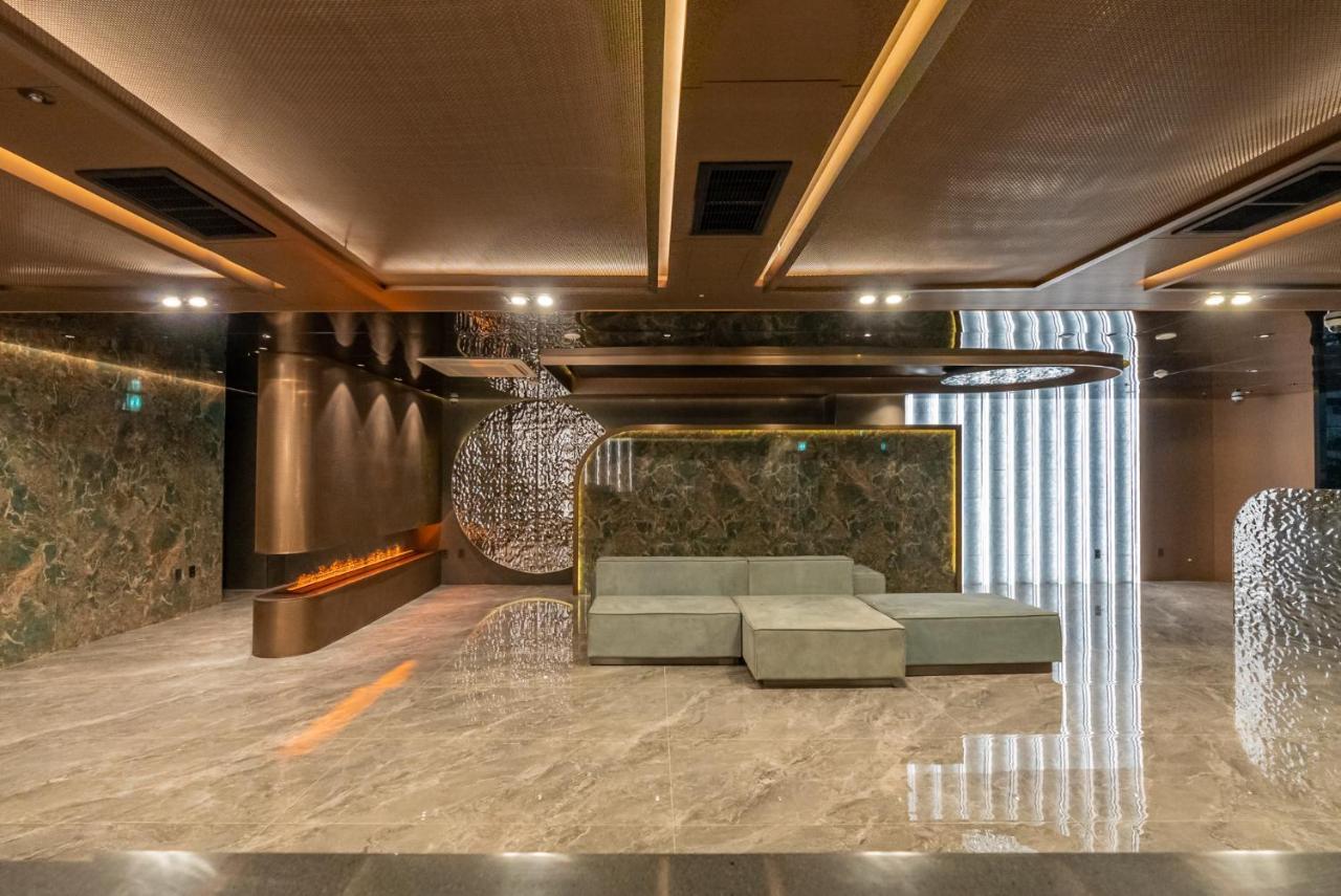 L&L Central Hotel Csedzsu Kültér fotó