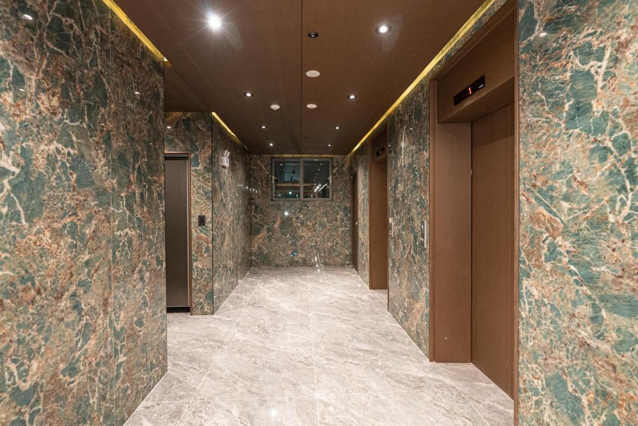 L&L Central Hotel Csedzsu Kültér fotó